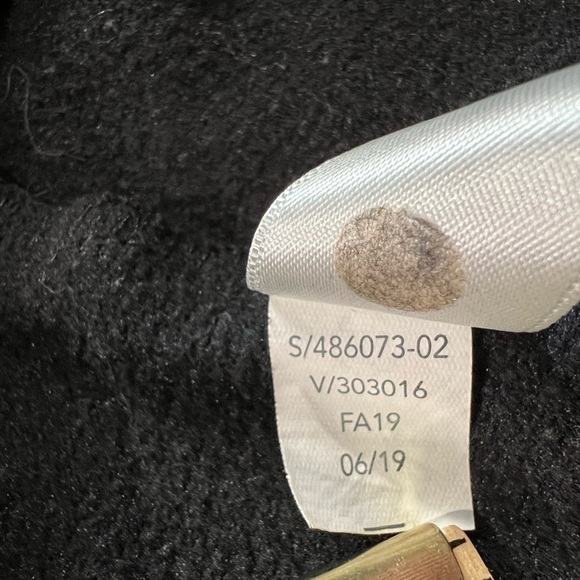 Athleta Purana Wrap Sweatshirt Black Size Medium Pockets Tumb-hole  Oversized - Picture 7 of 11